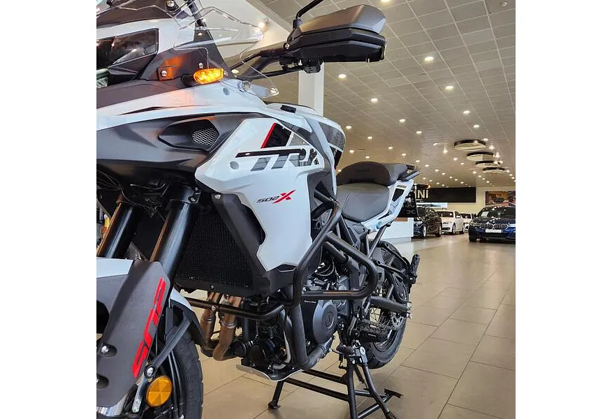 Benelli TRK 502 X 500 см³ (48 л.с.) 500 Комбинированный в АВИЛОН. Слайд №15