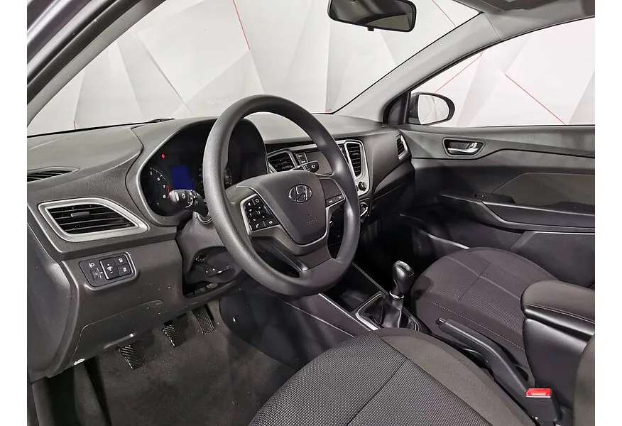 Solaris HS 1.6 MT (123 л.с.) Active Plus Серый в АВИЛОН. Слайд №19