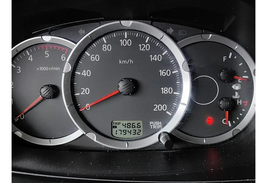 АВИЛОН - Mitsubishi L200 2.5 DI-D MT 4WD (136 л.с.) Бежевый - slide 15