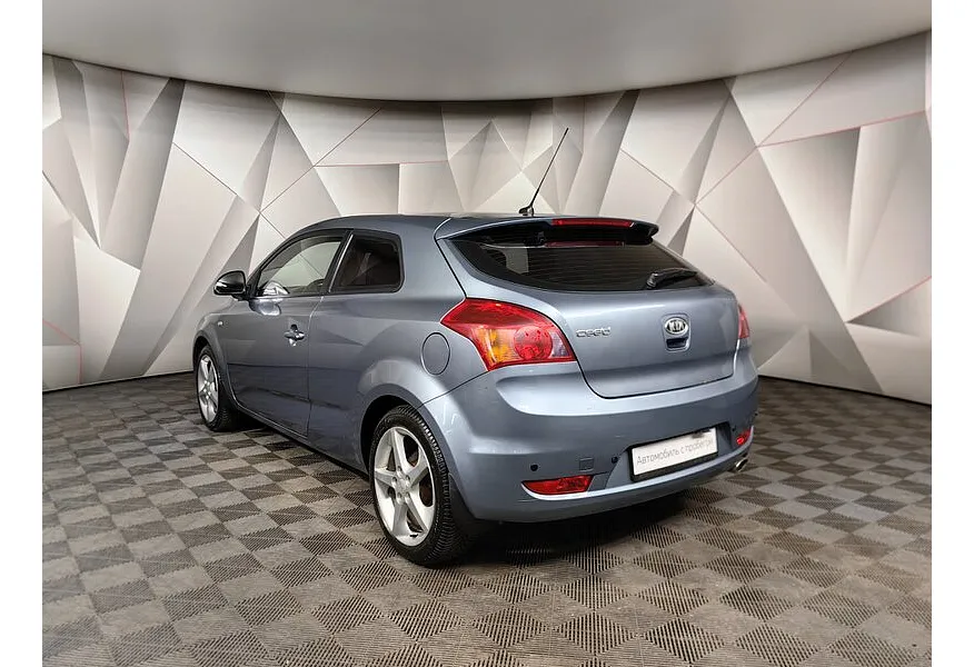 Kia Ceed 1.6 AT (122 л.с.) Синий в АВИЛОН. Слайд №4 Kia Ceed 1.6 AT (122 л.с.) Синий в АВИЛОН. Слайд №4