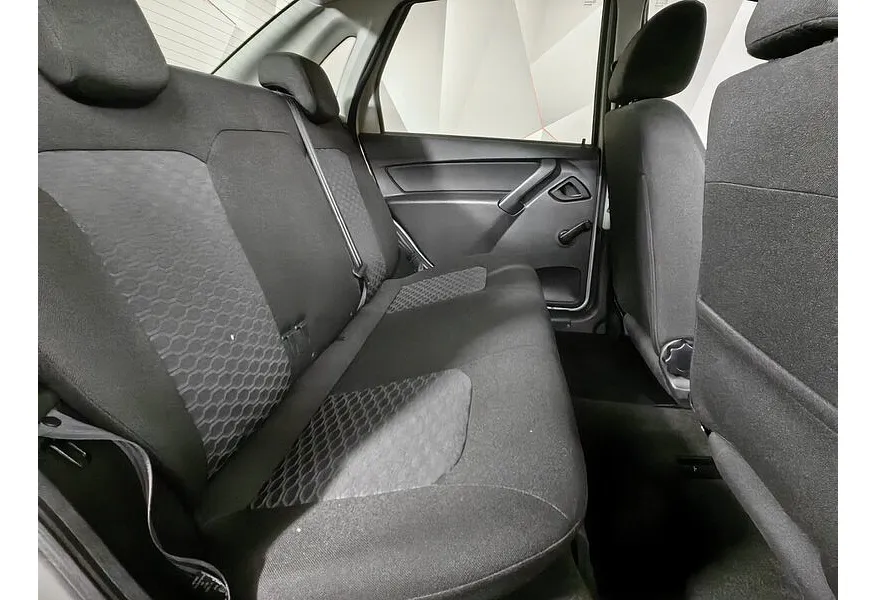 ВАЗ (Lada) Granta 1.6 MT 16кл (98 л.с.) Серый в АВИЛОН. Слайд №15