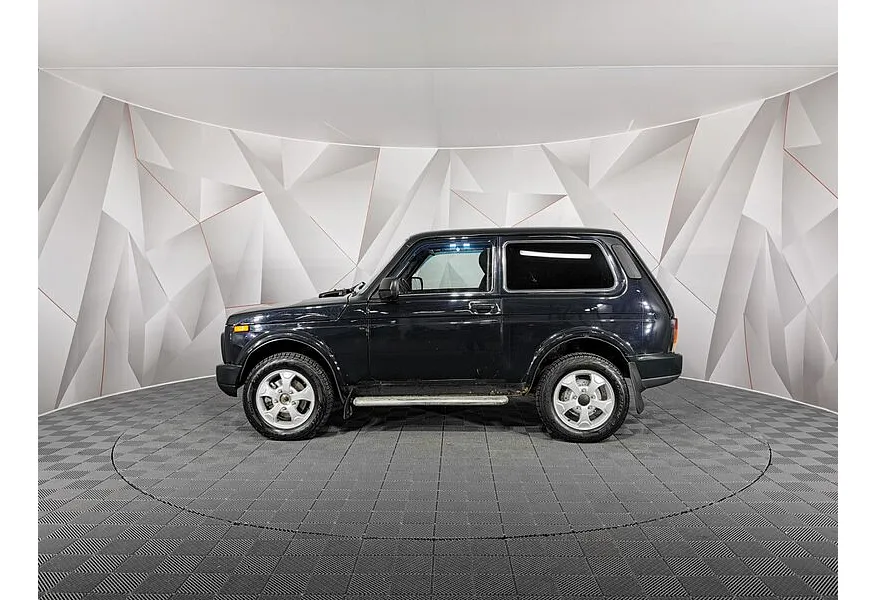 ВАЗ (Lada) 4x4 1.7 MT 8 кл. (83 л.с.) Зеленый в АВИЛОН. Слайд №5