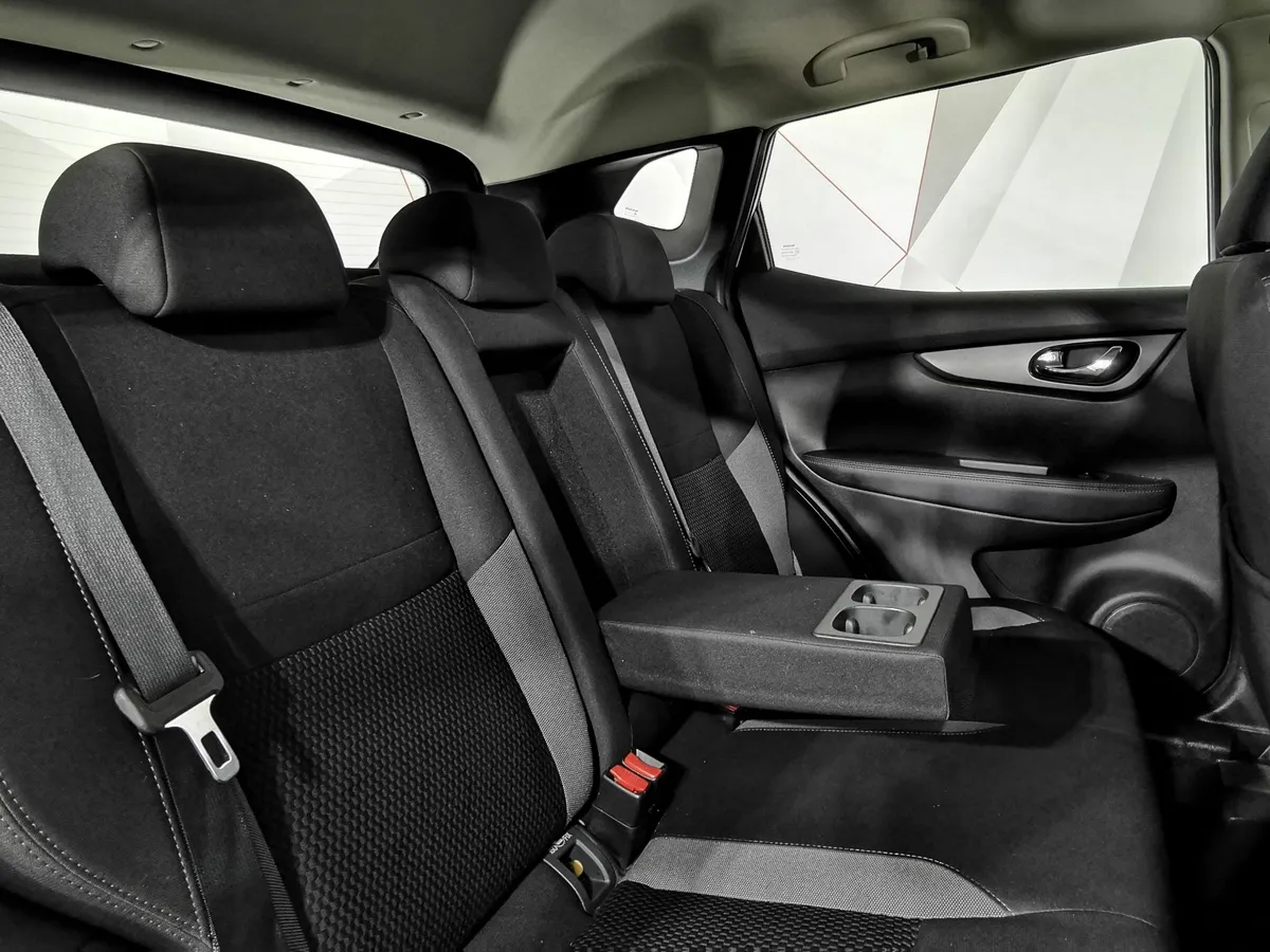 Nissan Qashqai 2.0 CVT (144 л.с.) Белый в АВИЛОН. Слайд №17
