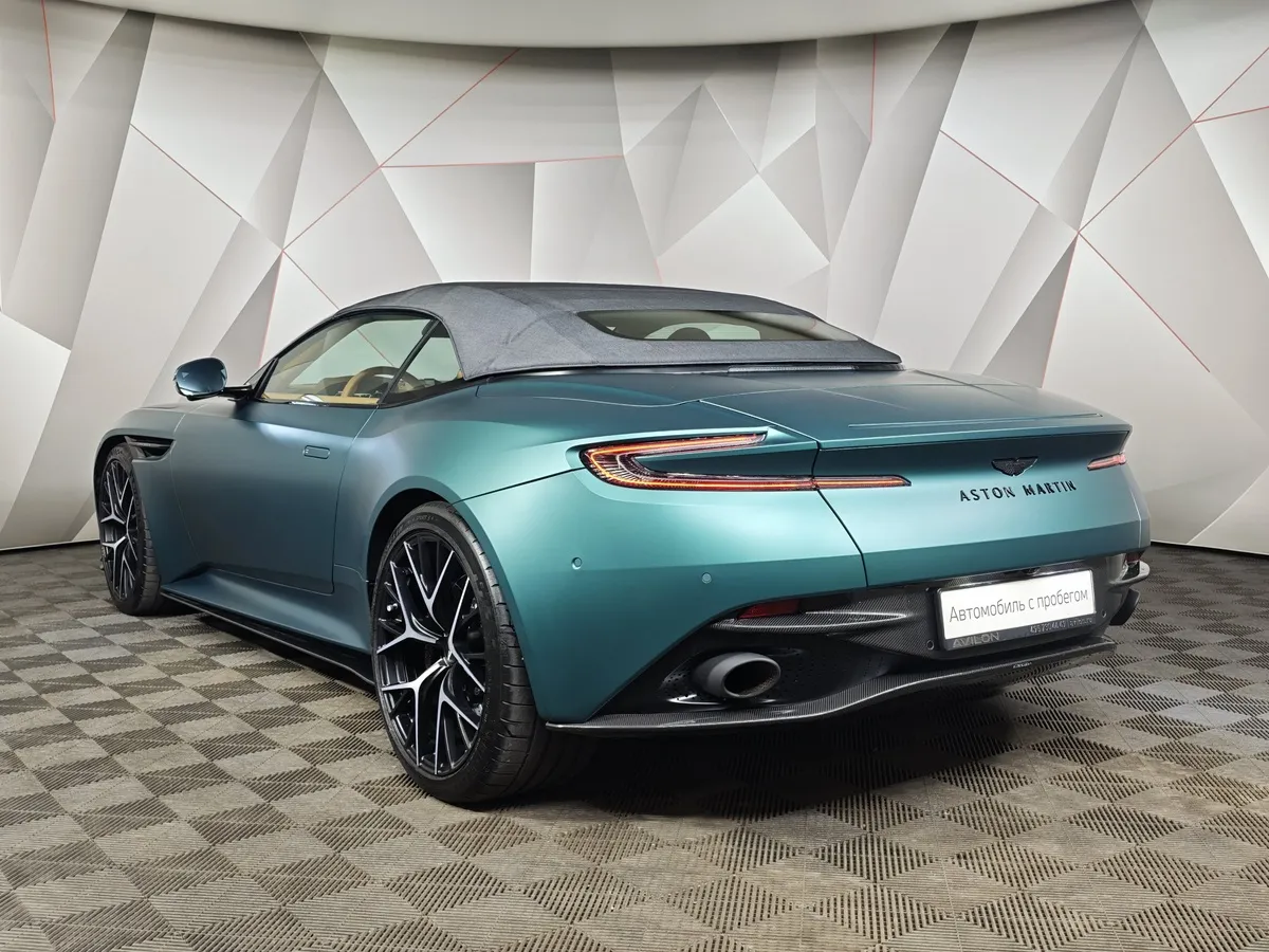 Aston Martin DB12 Volante 5.2 V12 AT (600 л.с.) Зеленый в АВИЛОН. Слайд №4