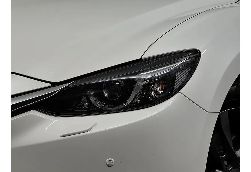 Mazda 6 2.5 SKYACTIV-G AT (192 л.с.) Белый в АВИЛОН. Слайд №10