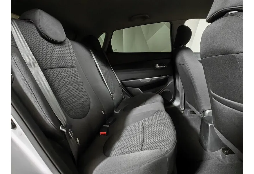 Kia Rio 1.6 AT (123 л.с.) Luxe Серебристый в АВИЛОН. Слайд №16