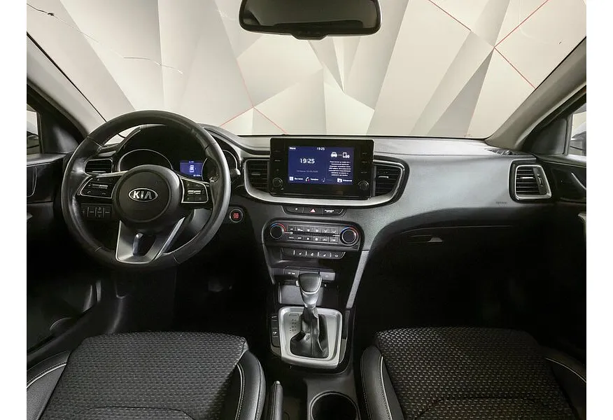 Kia Ceed 1.6 MPI AT (128 л.с.) Comfort Белый в АВИЛОН. Слайд №12