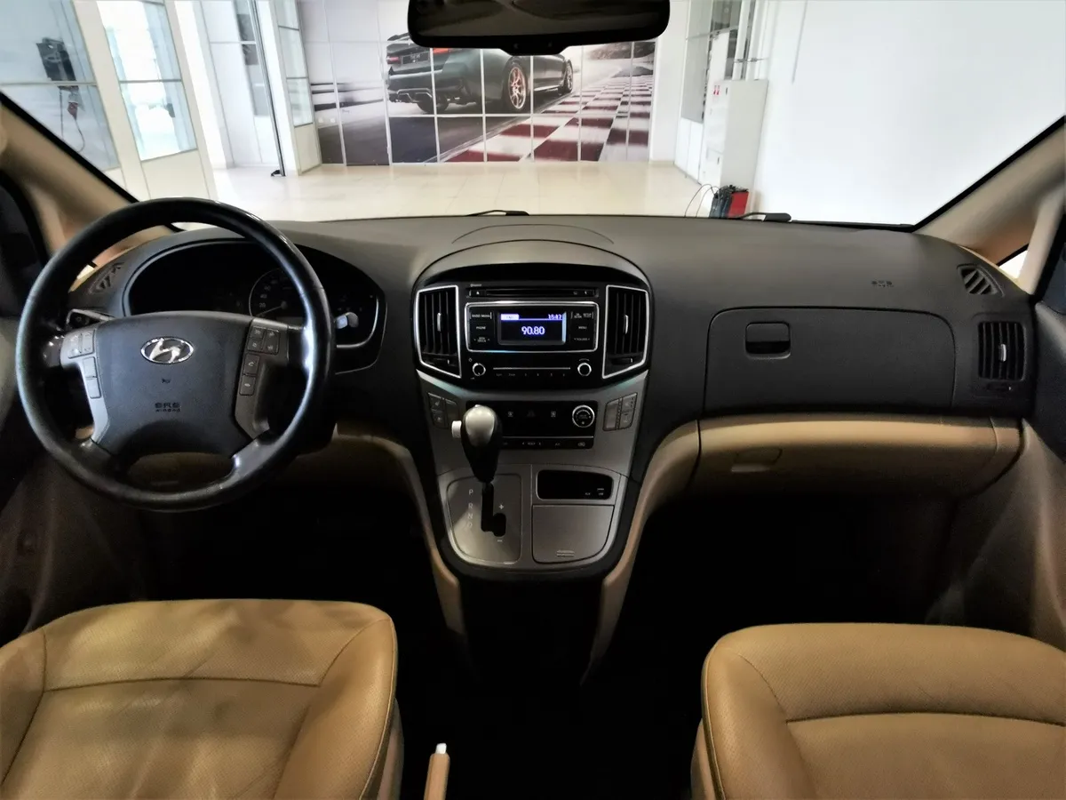 Hyundai H-1 2.5 TD AT (99 л.с.) Черный в АВИЛОН. Слайд №14