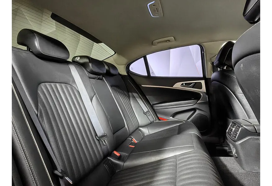 Genesis G70 2.0 T AT AWD (197 л.с.) Elegance Серый в АВИЛОН. Слайд №16