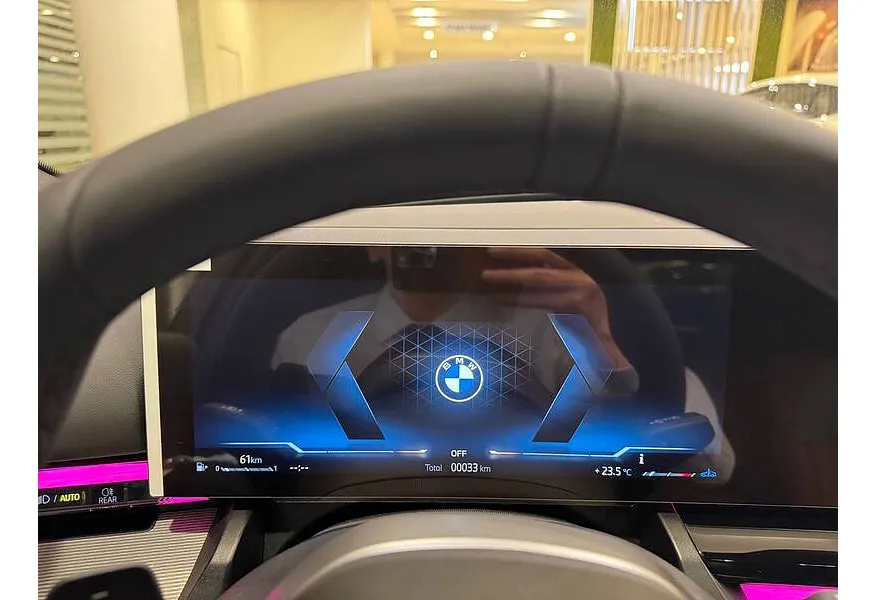 BMW 5 серия 530i xDrive AT (252 л.с.) Белый в АВИЛОН. Слайд №12