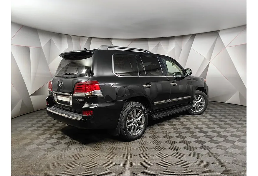Lexus LX 570 AT (367 л.с.) Черный в АВИЛОН. Слайд №8