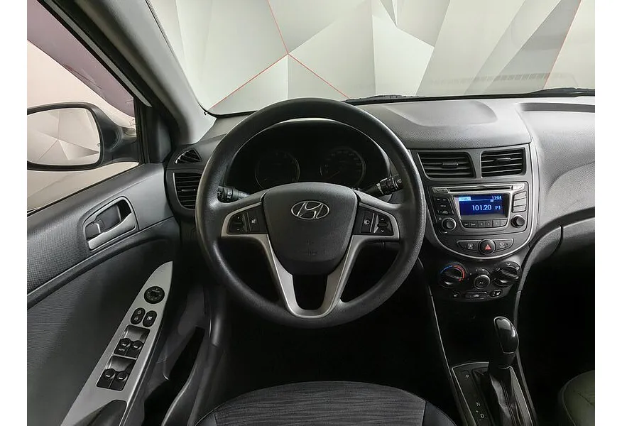 Hyundai Solaris 1.6 AT (123 л.с.) Comfort Белый в АВИЛОН. Слайд №20
