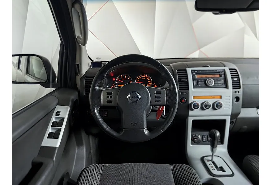 Nissan Pathfinder 2.5 dCi AT (174 л.с.) Серебристый в АВИЛОН. Слайд №20