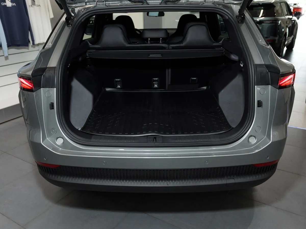 OMODA C7 1.6 DCT 4WD (150 л.с.) Драйв Серебристый в АВИЛОН. Слайд №19
