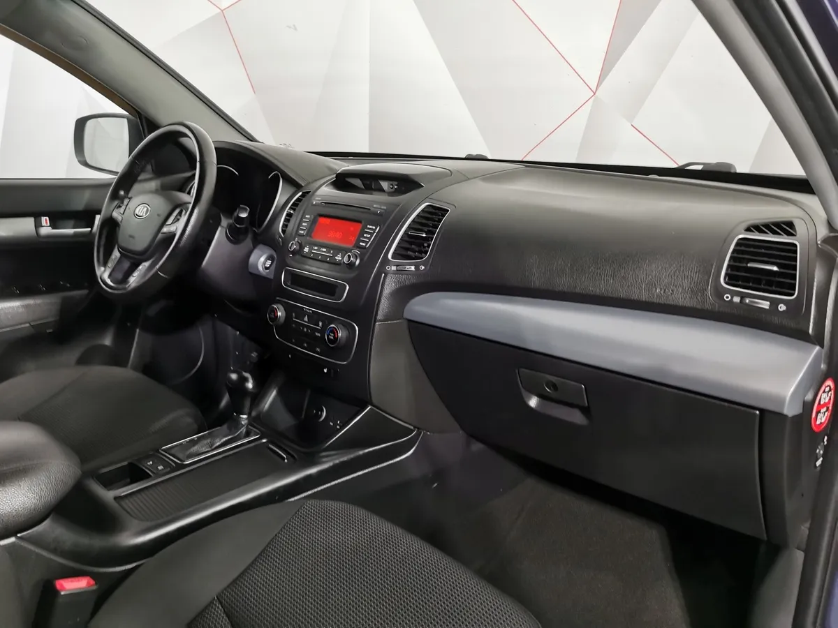Kia Sorento 2.2 CRDi AT AWD (200 л.с.) Luxe Синий в АВИЛОН. Слайд №12