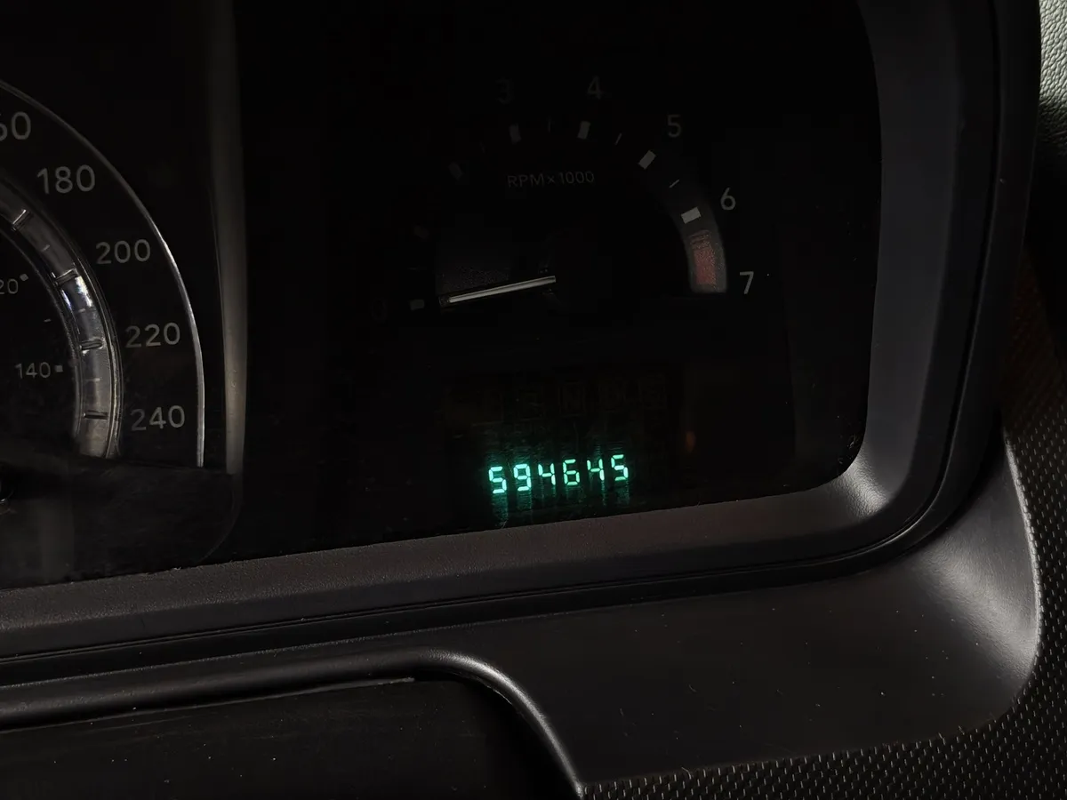Dodge Journey 2.4 AT (170 л.с.) Черный в АВИЛОН. Слайд №16