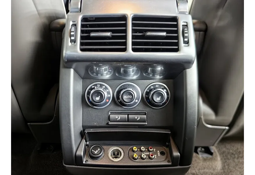 Land Rover Range Rover 4.4 TDV8 AT AWD (313 л.с.) Коричневый в АВИЛОН. Слайд №26