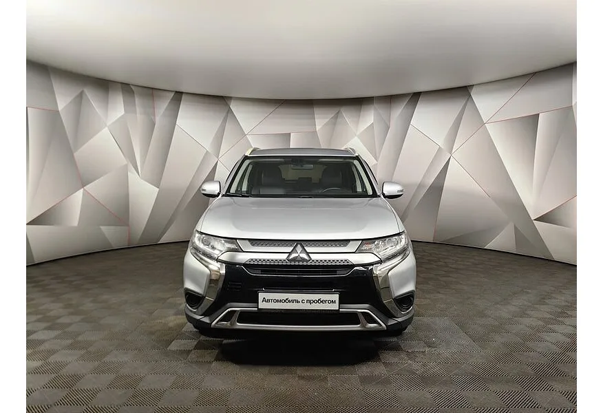 Mitsubishi Outlander 2.0 CVT 4WD (146 л.с.) Серебристый в АВИЛОН. Слайд №5