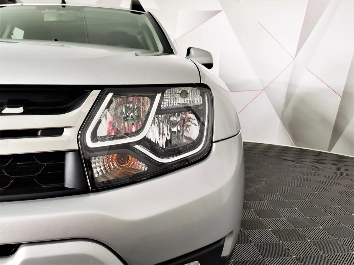 Renault Duster 2.0 MT 4x4 (143 л.с.) Серый в АВИЛОН. Слайд №10