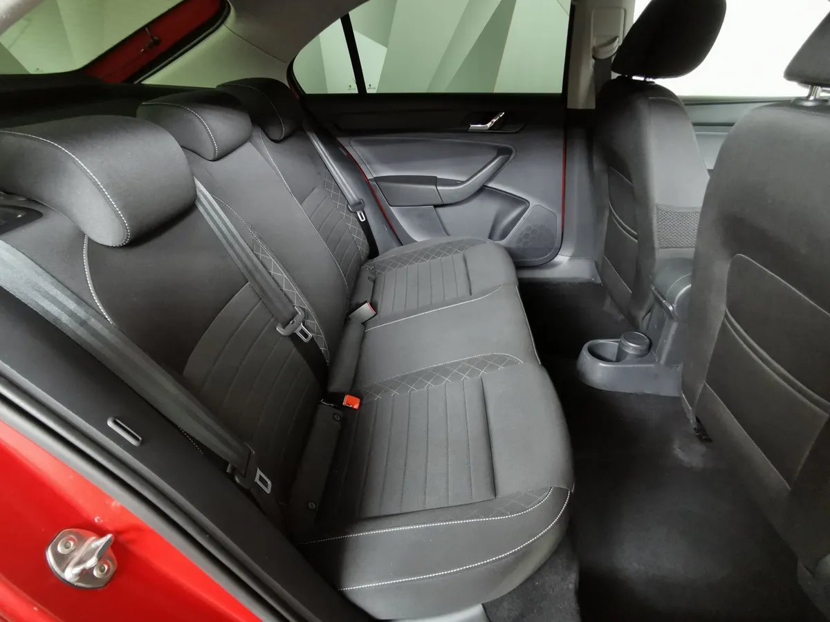 Skoda Rapid 1.4 TSI DSG (125 л.с.) Active Красный в АВИЛОН. Слайд №16