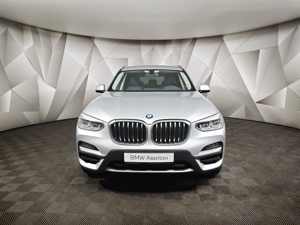 BMW X3 xDrive30d AT (249 л.с.) Luxury Серебристый в АВИЛОН. Слайд №3
