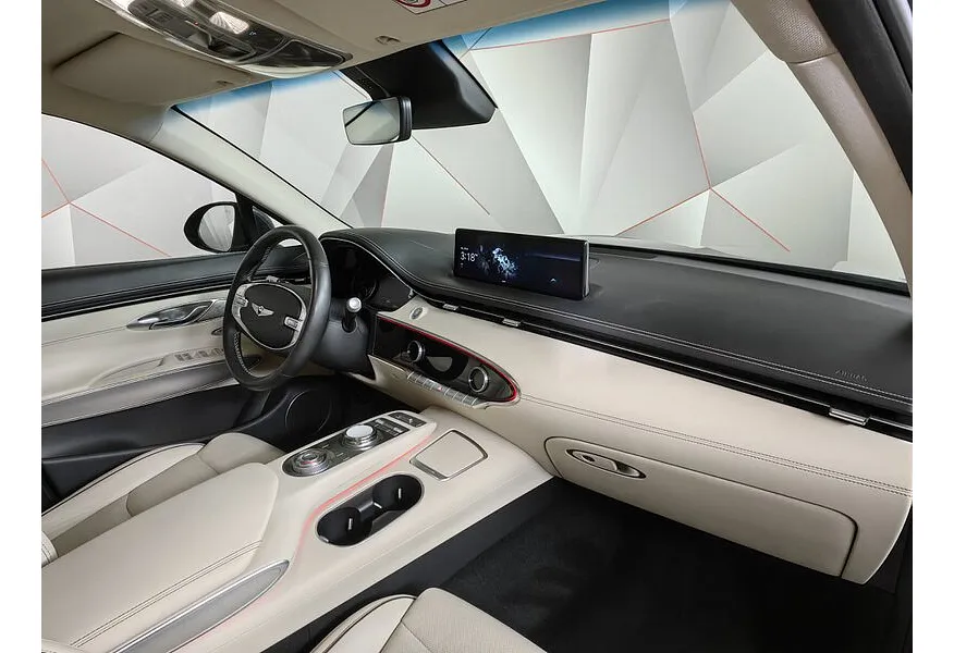 Genesis GV70 2.5T-GDI 8AT 4WD (249 л.с.) Advance + Smart Sense Зеленый в АВИЛОН. Слайд №13