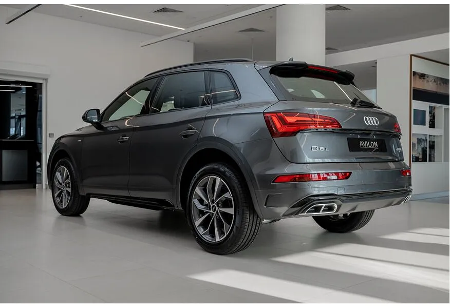 АВИЛОН - Audi Q5 L 2.0 TFSI S tronic quattro (245 л.с.) Luxury Dynamic - slide 5