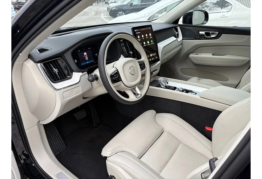 Volvo XC60 2.0 B5 8AT AWD (250 л.с.) Ultra Dark Черный в АВИЛОН. Слайд №5