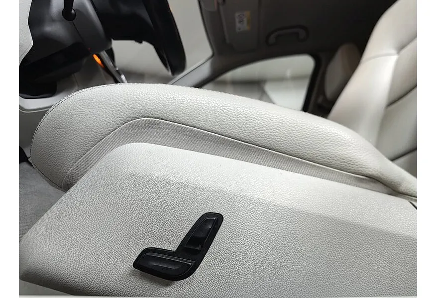 Mercedes-Benz E-Класс E 200 T BlueEfficiency 7G-Tronic Plus (184 л.с.) Белый в АВИЛОН. Слайд №21