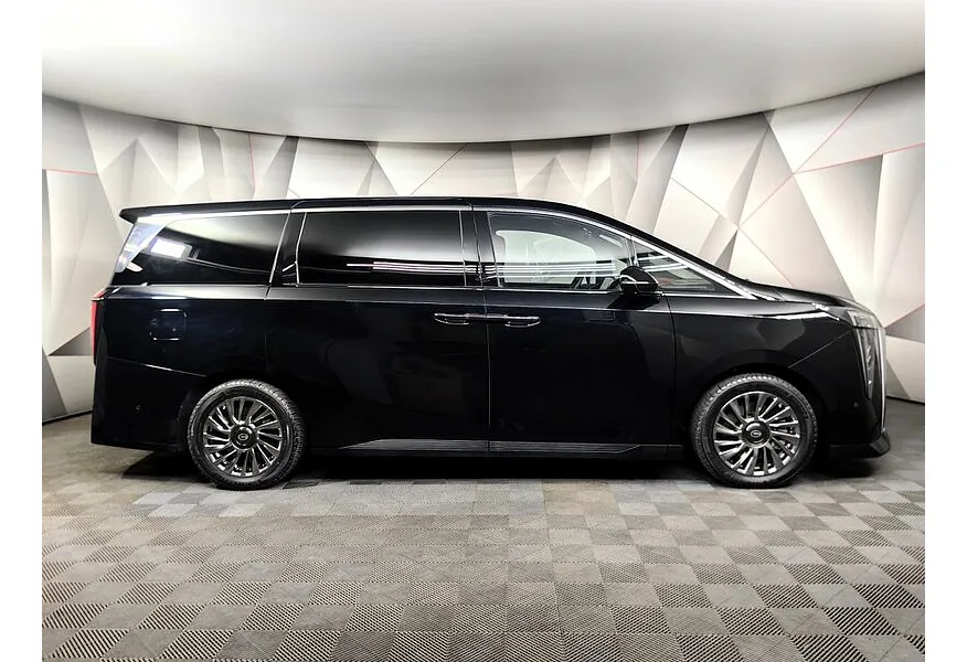 GAC M8 2.0T AT (231 л.с.) GX Premium Черный в АВИЛОН. Слайд №4