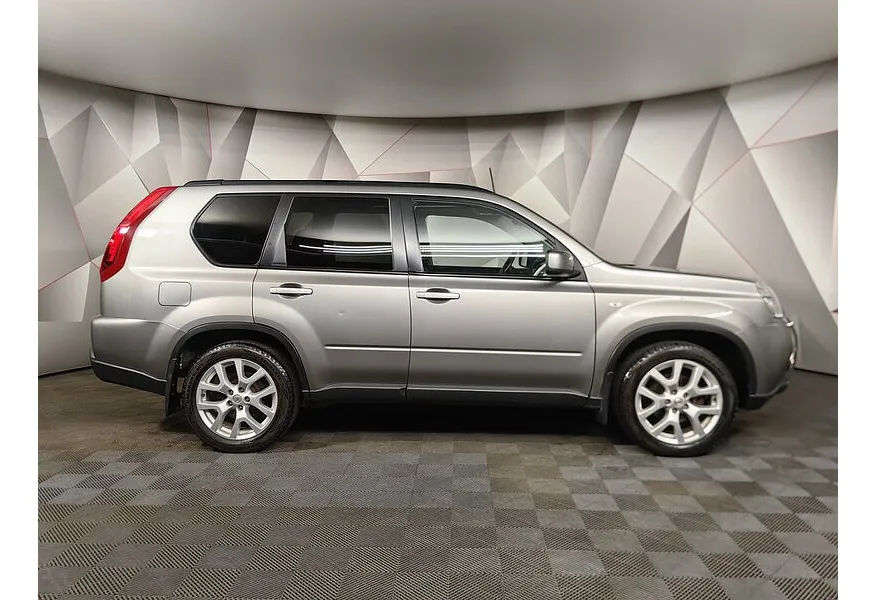 Nissan X-Trail 2.0 CVT AWD (141 л.с.) Серый в АВИЛОН. Слайд №4