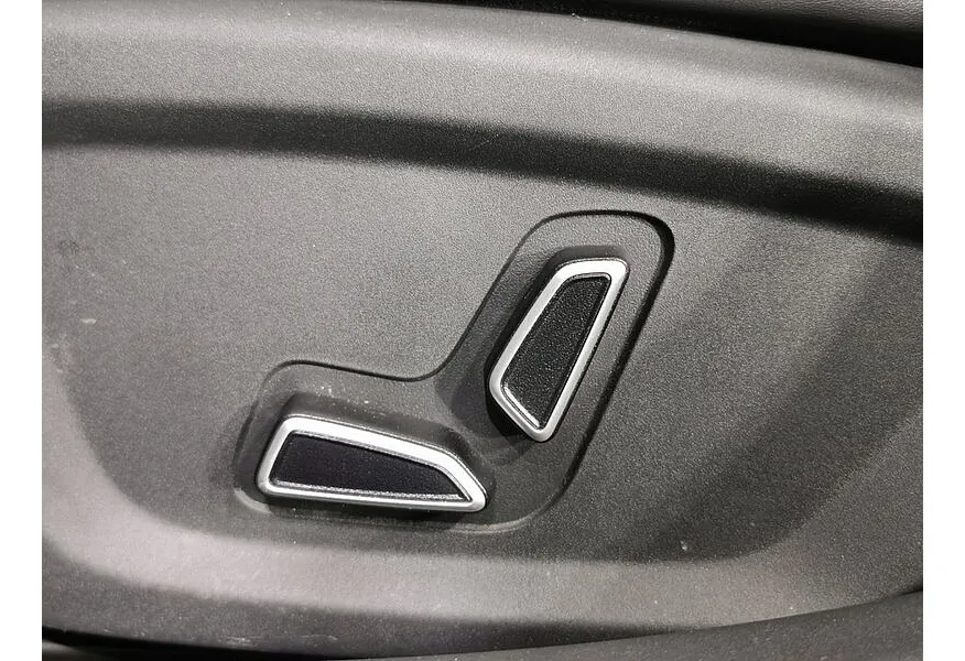 Changan UNI-V 1.5 AMT (181 л.с.) LX Белый в АВИЛОН. Слайд №22