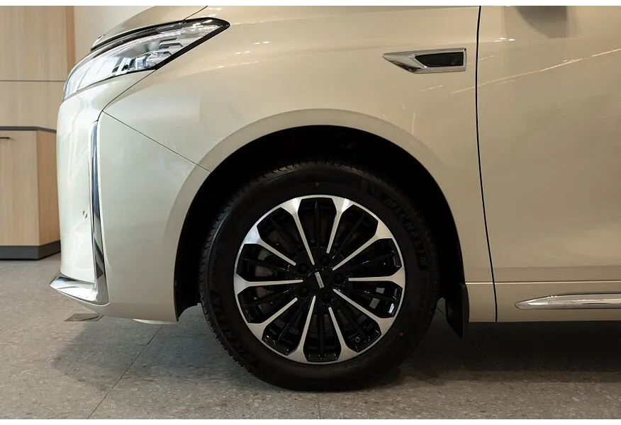 WEY 80 1.5T PHEV AT 4WD (487 л.с.) Premium Золотой в АВИЛОН. Слайд №16