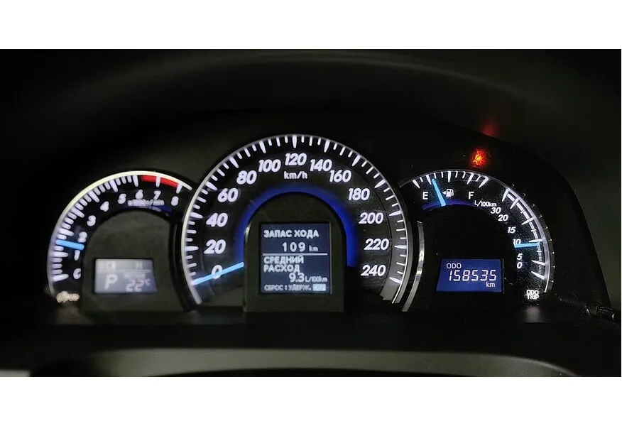 Toyota Camry 2.5 AT (181 л.с.) Черный в АВИЛОН. Слайд №15