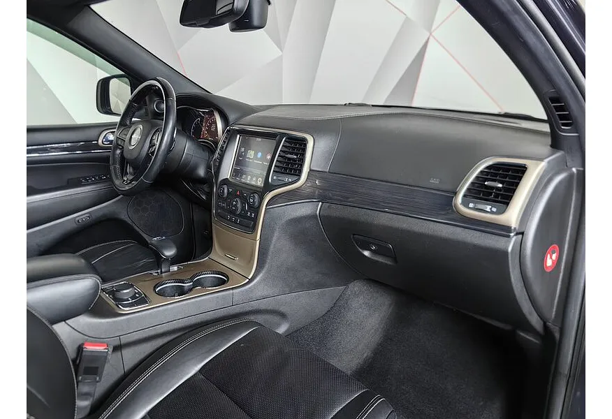 Jeep Grand Cherokee 3.0 TD AT (241 л.с.) Overland Серый в АВИЛОН. Слайд №11