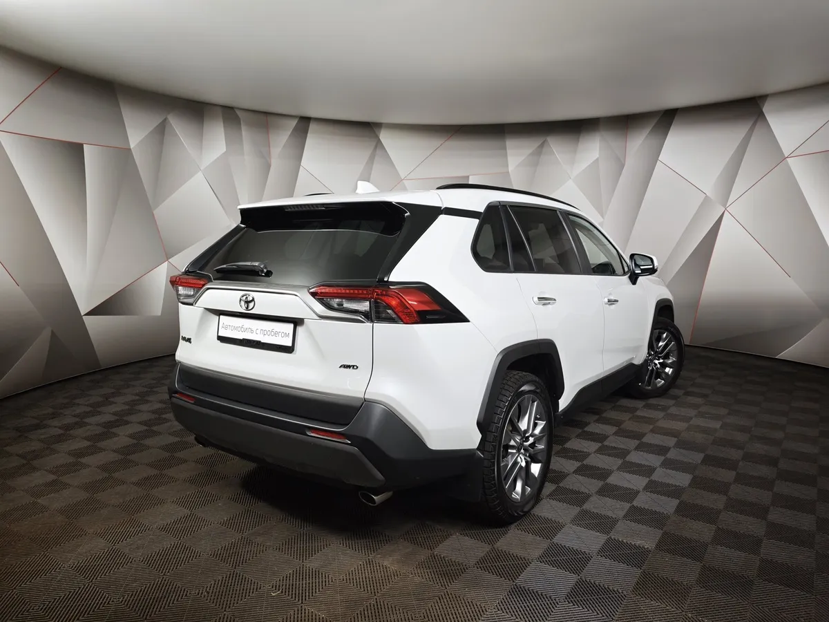 Toyota RAV4 2.0i CVT AWD (149 л.с.) Белый в АВИЛОН. Слайд №2