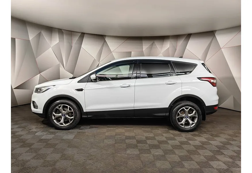 Ford Kuga 2.5 AT (150 л.с.) Trend Plus Белый в АВИЛОН. Слайд №3