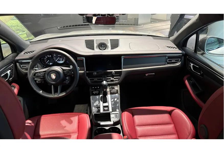 Porsche Macan 2.0 TFSI AMT 4WD (265 л.с.) R4 Серый в АВИЛОН. Слайд №9