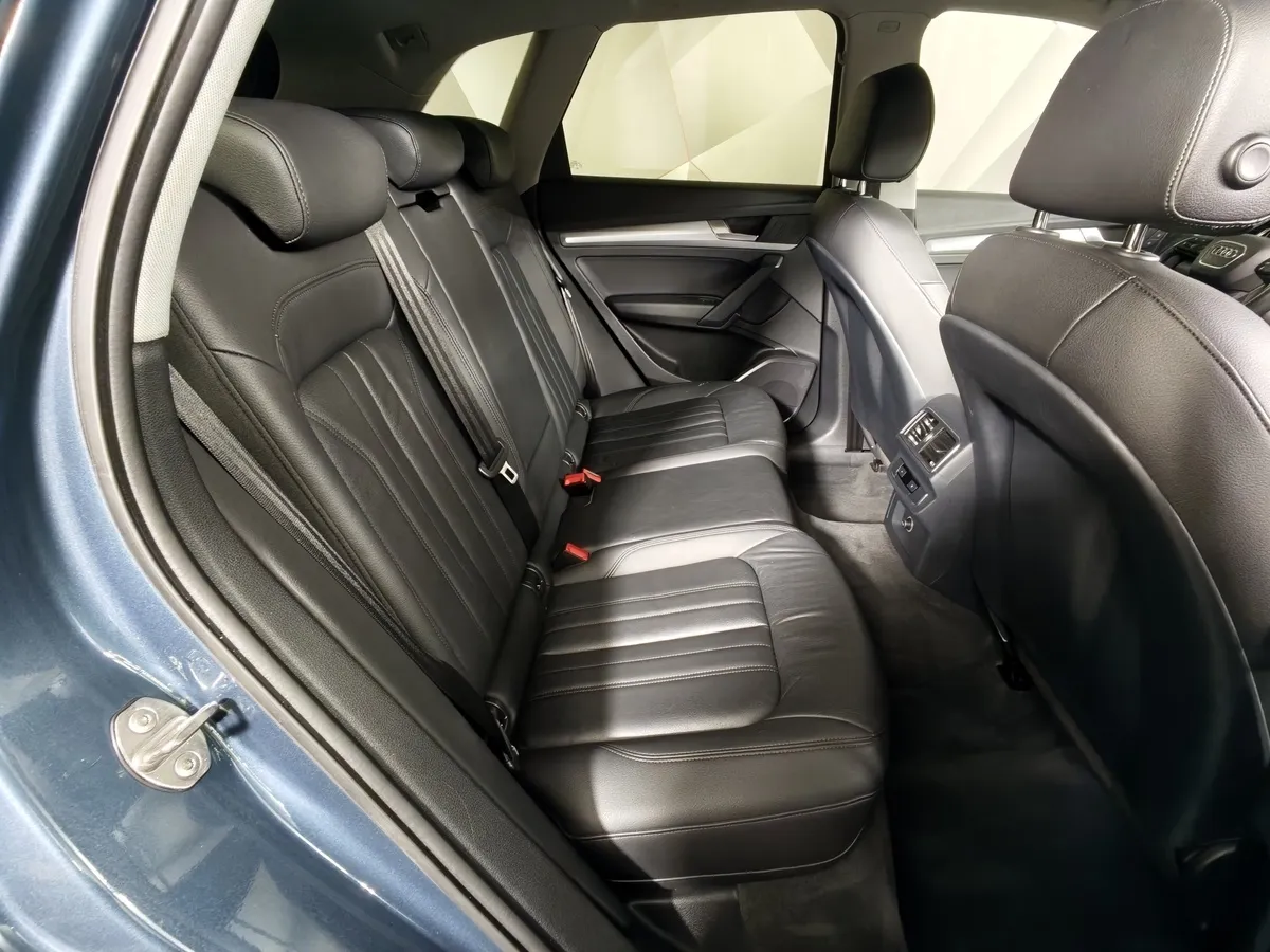 Audi Q5 2.0 TFSI S tronic quattro (249 л.с.) Синий в АВИЛОН. Слайд №16