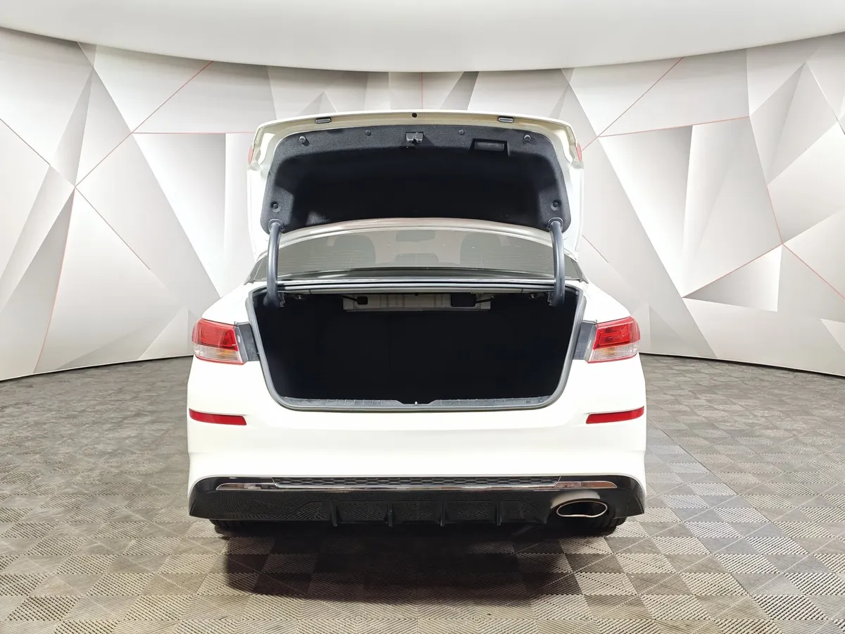 Kia Optima 2.0 AT (150 л.с.) Classic Белый в АВИЛОН. Слайд №12