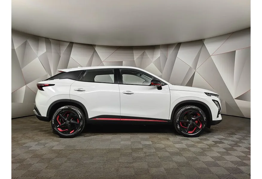 Omoda C5 1.5T CVT (147 л.с.) Ultimate Белый в АВИЛОН. Слайд №6