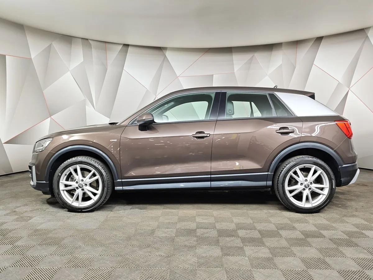 Audi Q2 1.4 TFSI S tronic (150 л.с.) Коричневый в АВИЛОН. Слайд №5