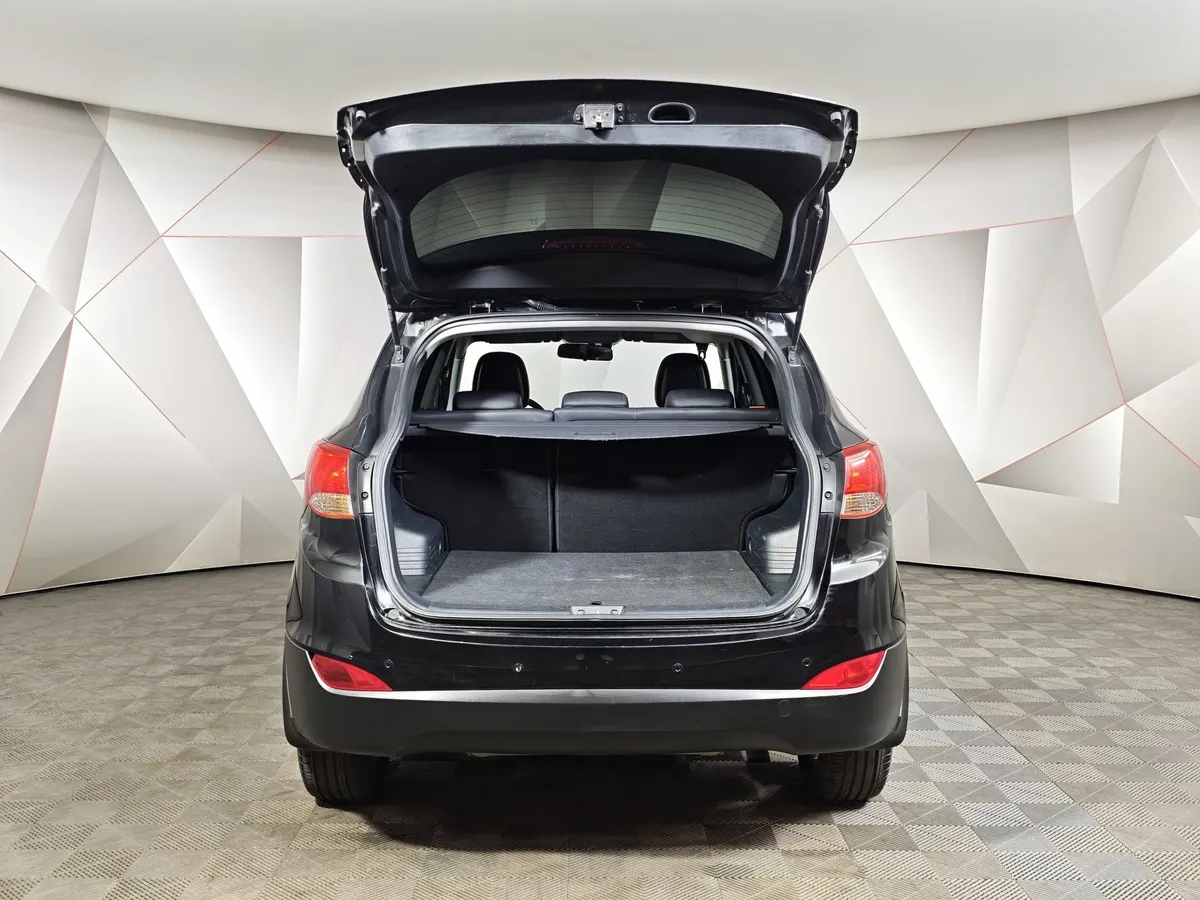 Hyundai ix35 2.0 AT 4WD (150 л.с.) Comfort Черный в АВИЛОН. Слайд №12