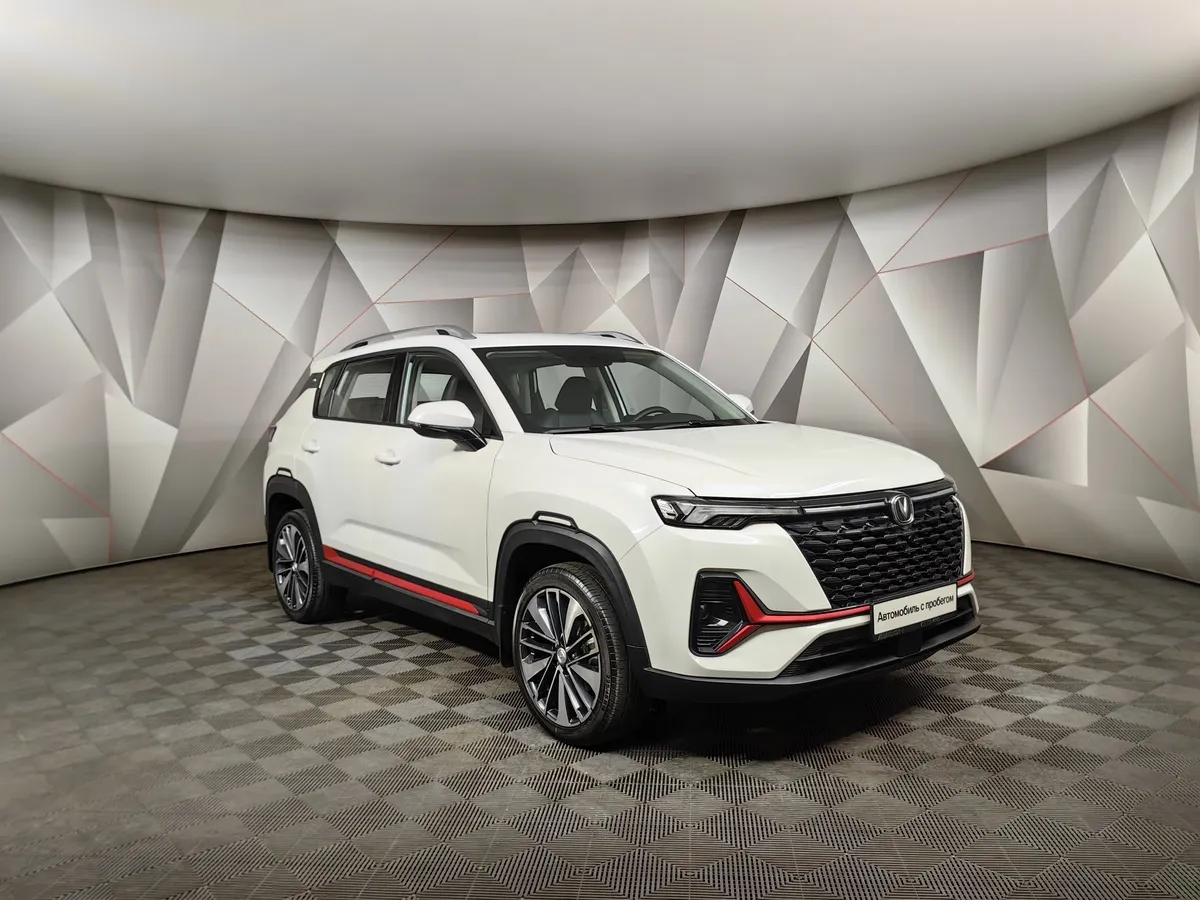 Changan CS35PLUS 1.4T 7DCT (149 л.с.) Tech Белый в АВИЛОН. Слайд №3