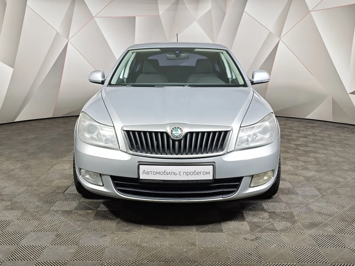 Skoda Octavia 1.8 TSI AT (152 л.с.) Серебристый в АВИЛОН. Слайд №7