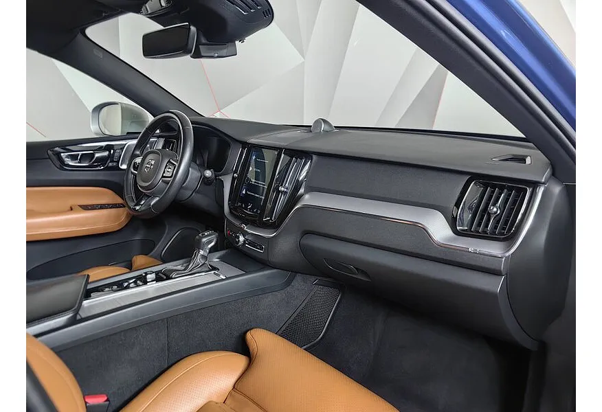 Volvo XC60 2.0 T6 AT AWD (320 л.с.) R-Design Синий в АВИЛОН. Слайд №13