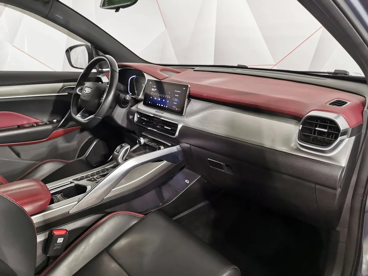 Geely Coolray 1.5T 7DCT 2WD (150 л.с.) Flagship Sport Серый в АВИЛОН. Слайд №11