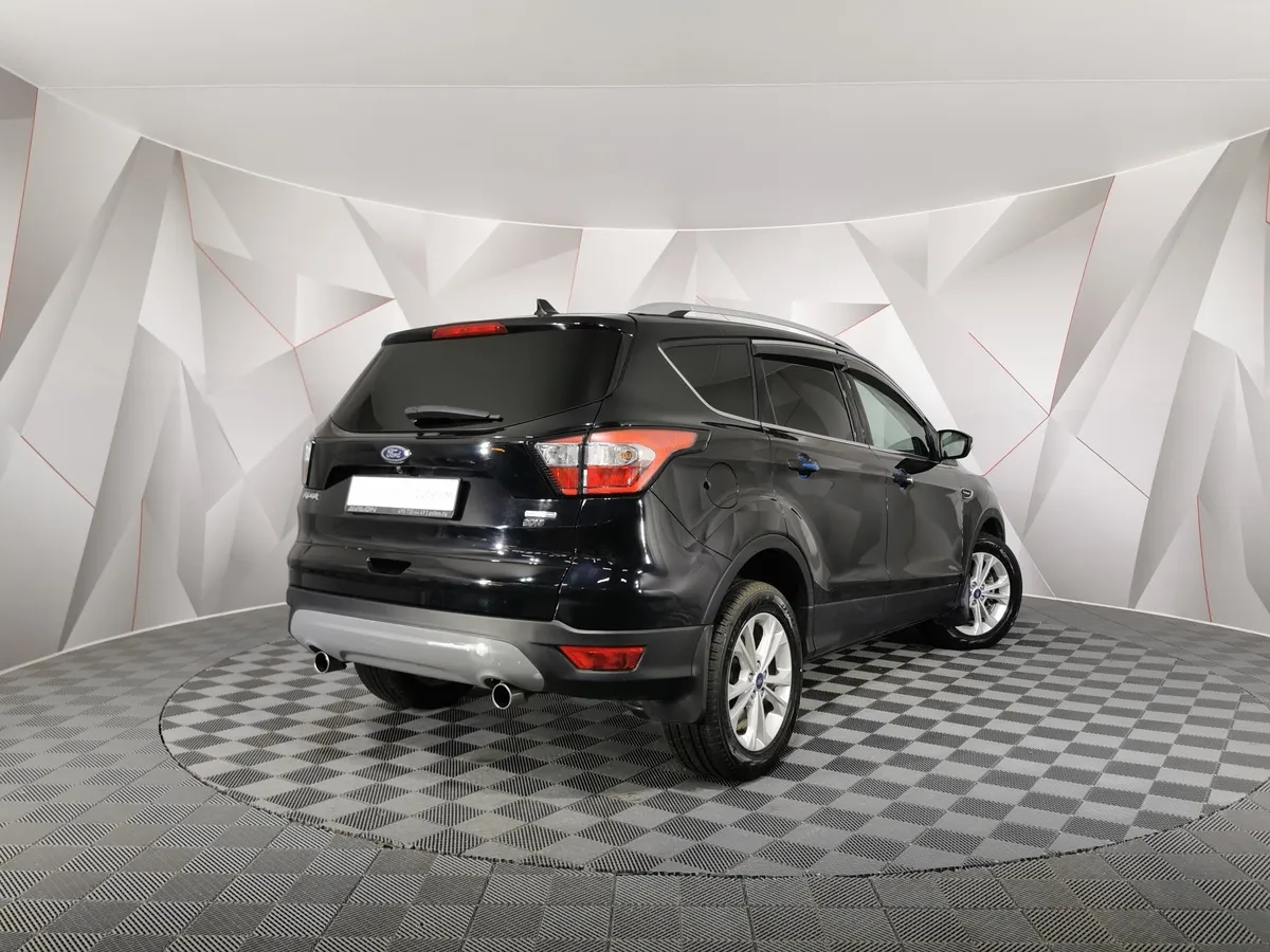 Ford Kuga 1.5 EcoBoost AT AWD (150 л.с.) Titanium Черный в АВИЛОН. Слайд №2