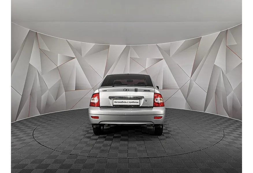 ВАЗ (Lada) Priora 1.6 MT 16 кл (Евро-4) (98 л.с.) Серебристый в АВИЛОН. Слайд №8