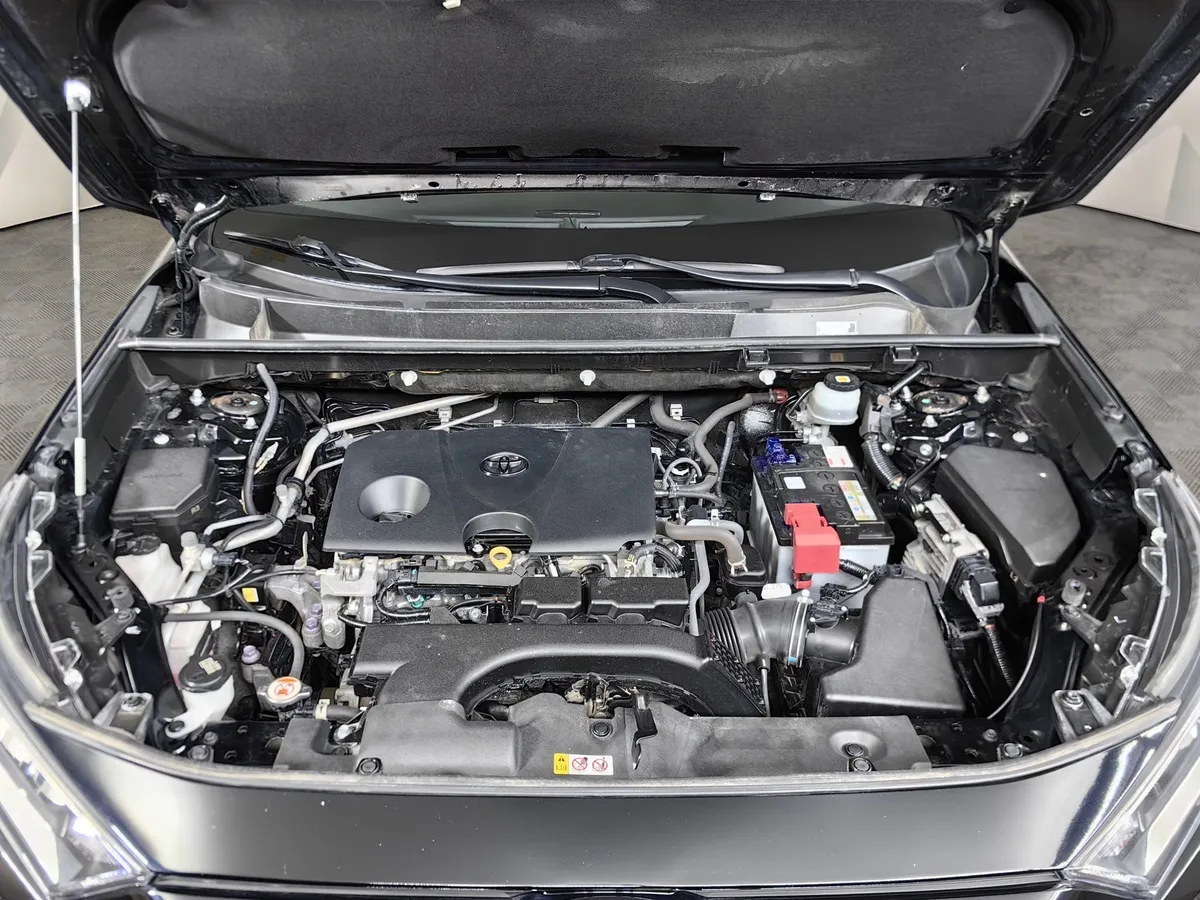 Toyota RAV4 2.0i CVT AWD (149 л.с.) Люкс Черный в АВИЛОН. Слайд №11
